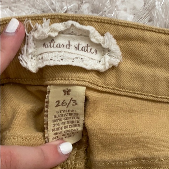 ALTARD STATE yellow shorts! - Picture 3 of 3